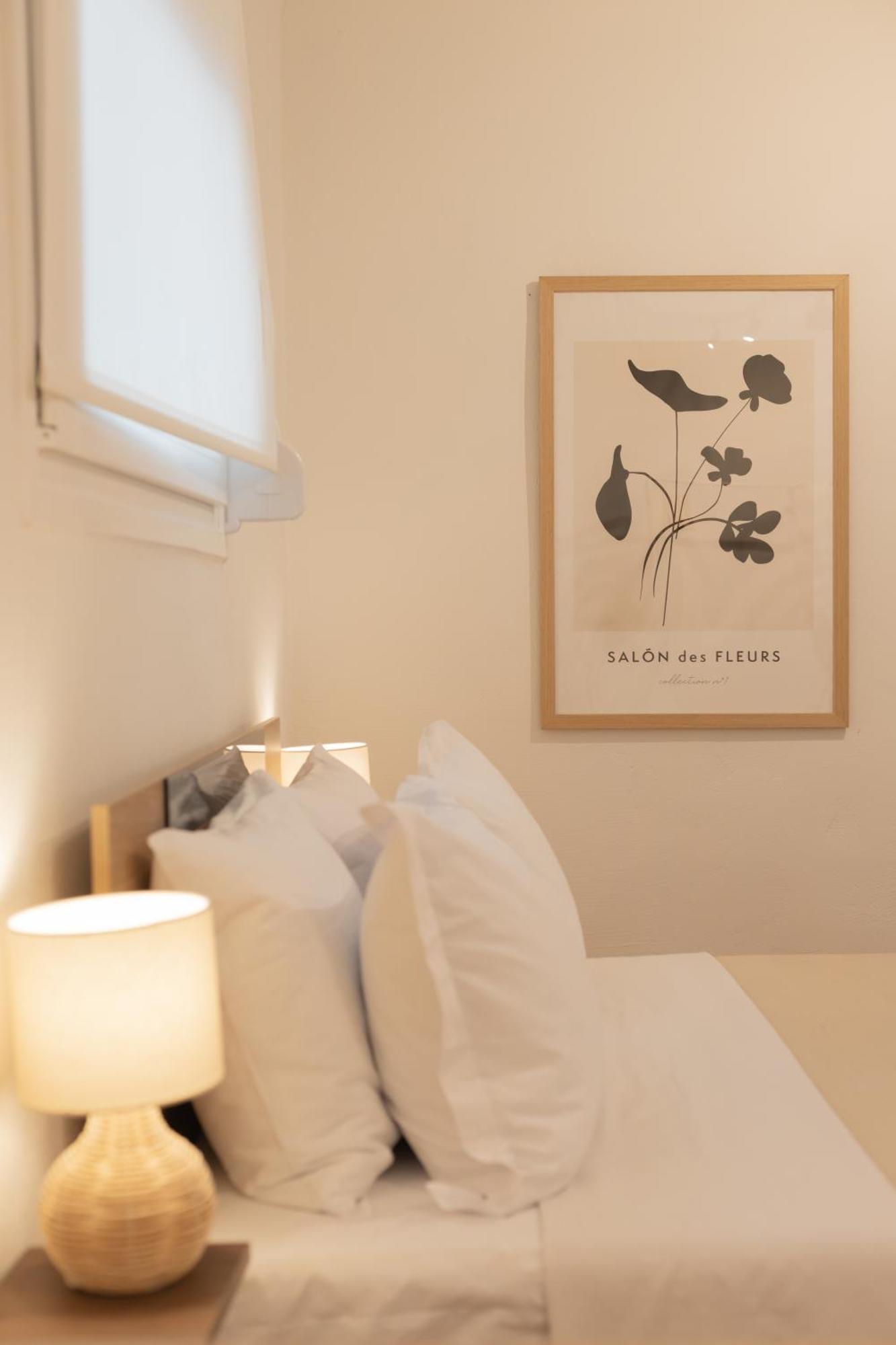 The Cozy Nest In The Center